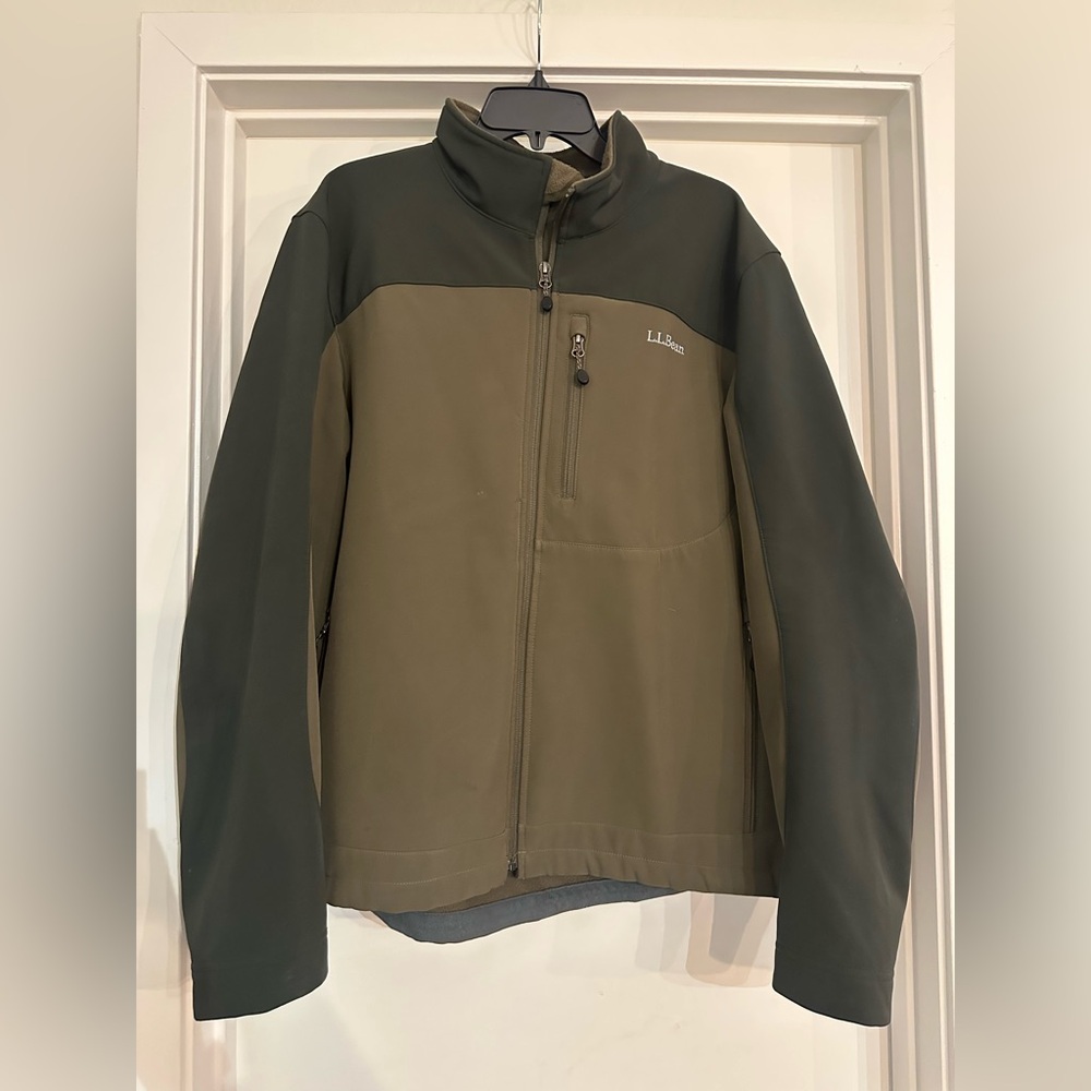 L.L. Bean Men's Two-Tone Green Performance Jacket